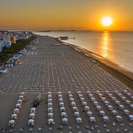 Villaggio Laura Lignano Sabbiadoro Exterior foto